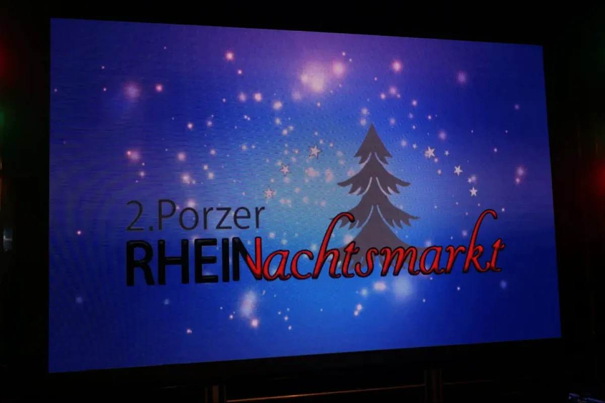 Die Eintracht auf dem Porzer RHEINachtsmarkt