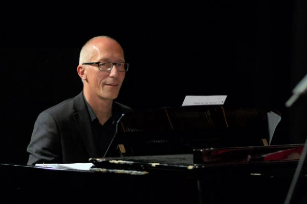 Chorleiter Andreas Biertz